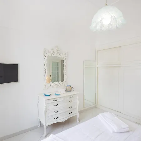 Caprigetaway - La Rosa Bianca Casa vacanze Capri