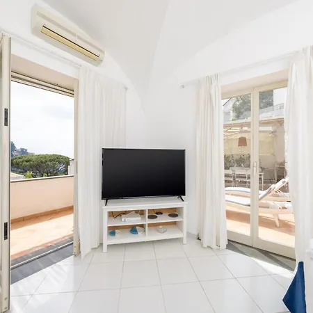 Casa vacanze Caprigetaway - La Rosa Bianca *