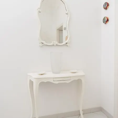 Caprigetaway - La Rosa Bianca Casa vacanze Capri